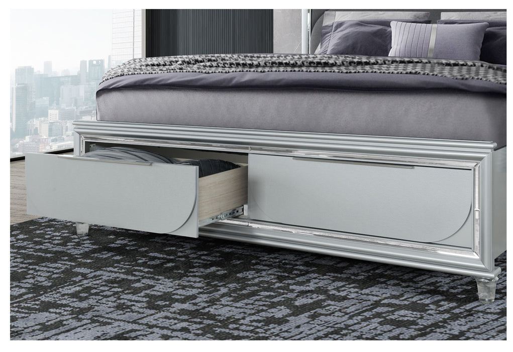 Caleb - King Group Bed With LED - Silver