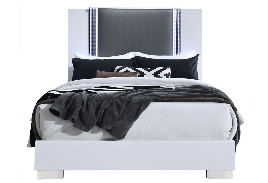 Ylime - Queen Bed Group - Smooth White