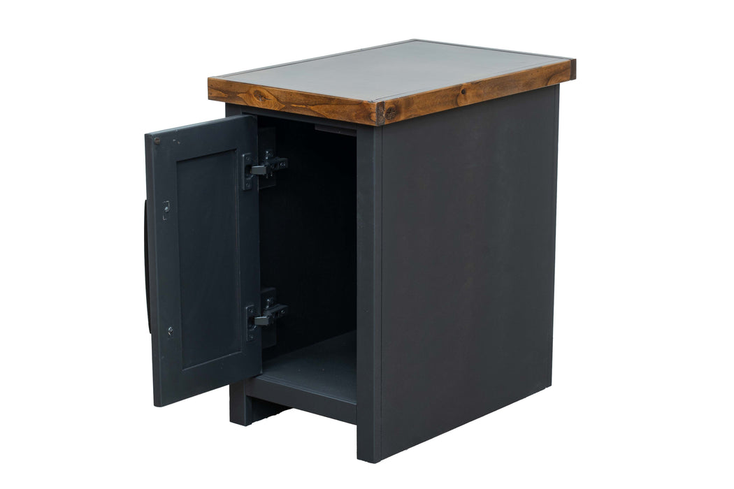 Essex - ChairsideTable - Black / Whiskey