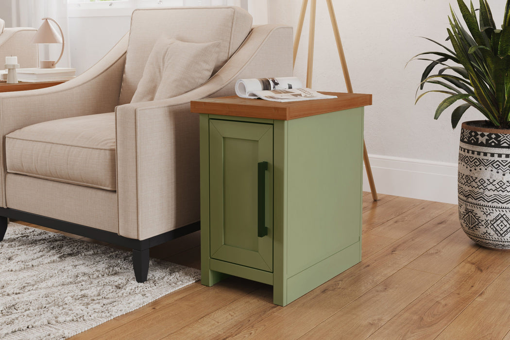 Vineyard - Chairside Table - Sage Green / Fruitwood