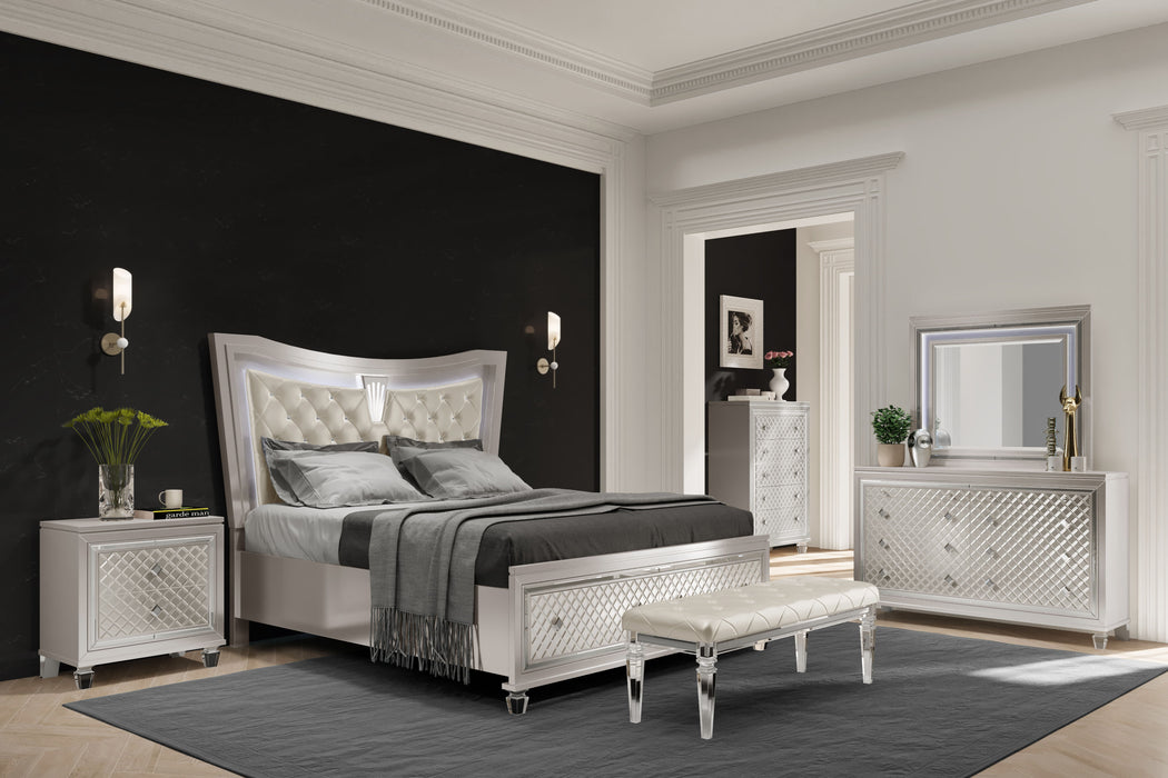 Paris - Queen Bed Group With LED - Champagne