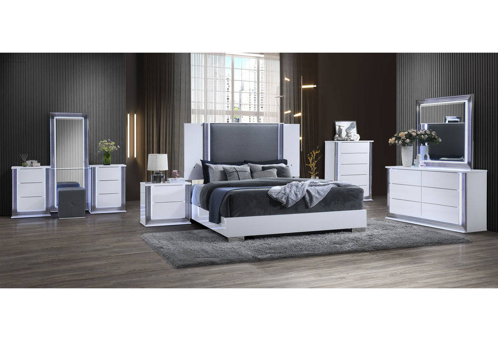 Ylime - King Bed With Vanity Set - White