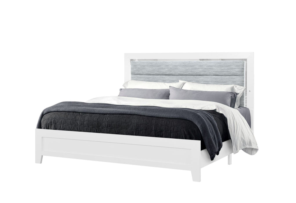 Luccia - Queen Bed Group With LED - White