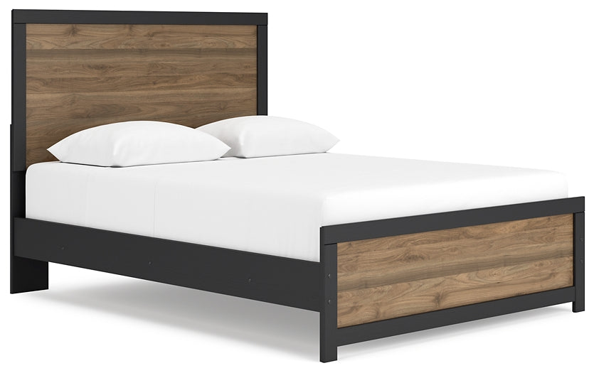 Vertani Queen Panel Bed with Dresser and 2 Nightstands