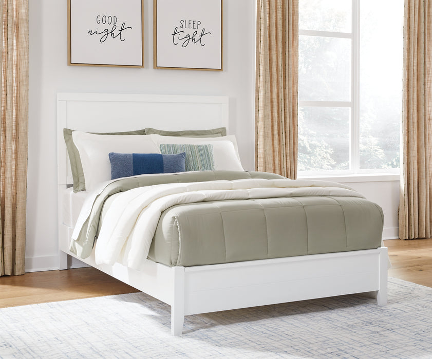 Binterglen Full Panel Bed with Mirrored Dresser and 2 Nightstands