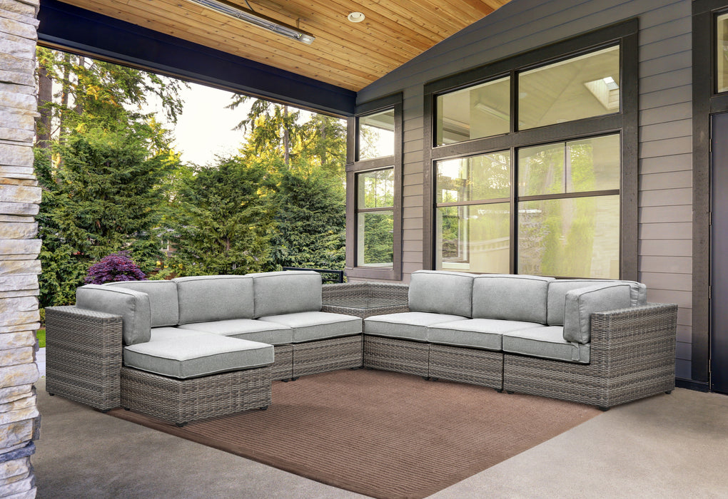 Tamyra - 7 Piece Sectional - Brown Light