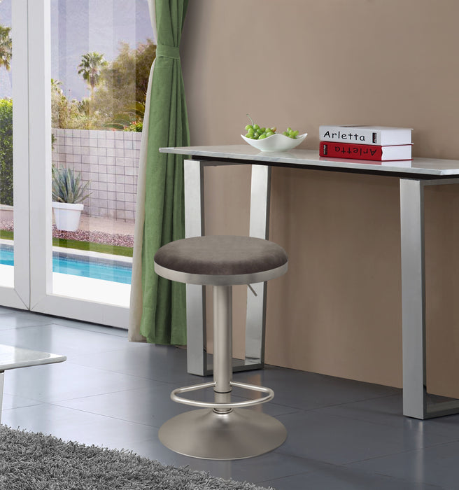 Brody - Adjustable Stool