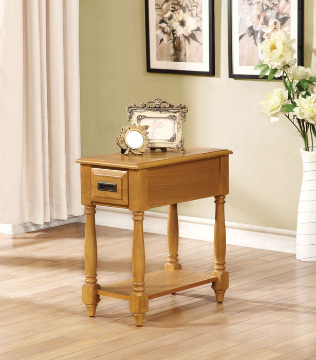 Qrabard - Accent Table - Light Oak