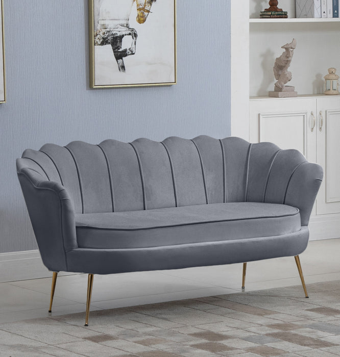 Gardenia - Loveseat